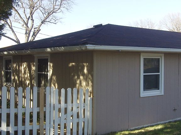 2nd image of 522 8th Ave West