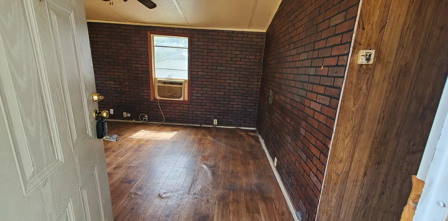 727 Romie Hill Avenue - 6 — Photo 3