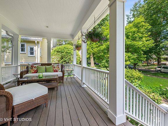 3rd image of 1029 Elmwood Ave