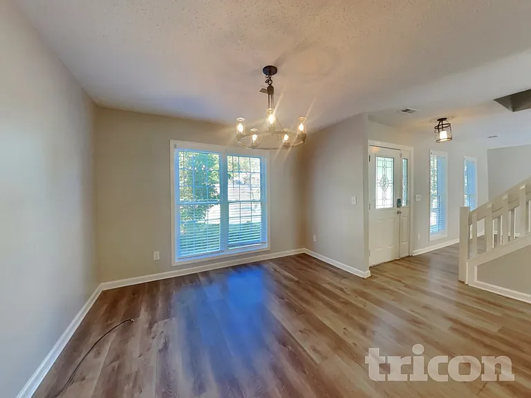 5708 Green Apple Dr — Photo 5