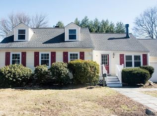 71 Elinor Rd, Newton, MA 02461