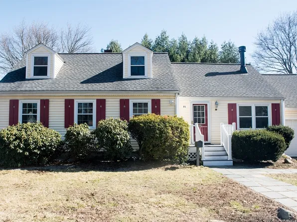 71 Elinor Rd, Newton, MA 02461