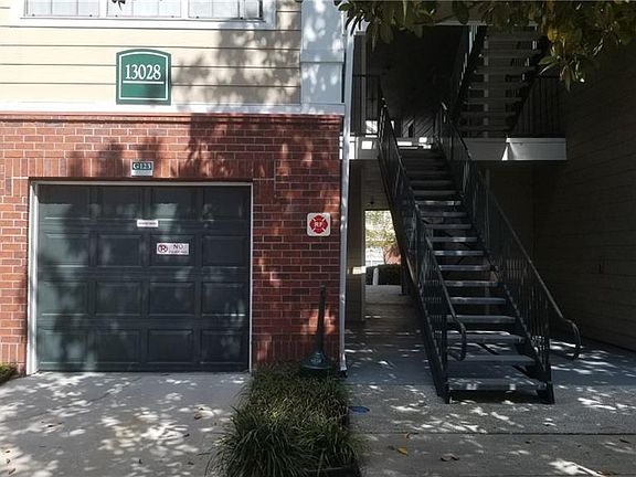 2nd image of 13028 Plantation Park Cir APT 12110