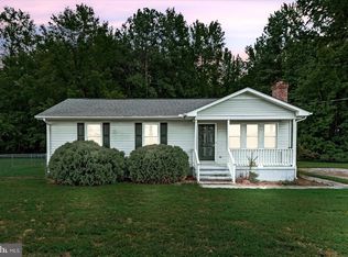 2010 Lake Rd, Lottsburg, VA 22511