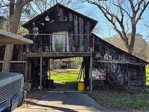 2nd image of 35531 Fm 149 Rd