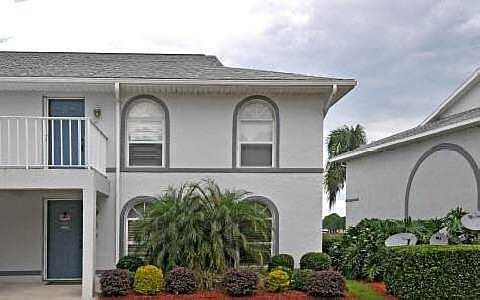 1st image of 210 Stephen Dr