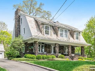 33 Barrington Rd, Ridgewood, NJ 07450