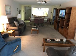 7570 92nd St APT 101C, Seminole, FL 33777