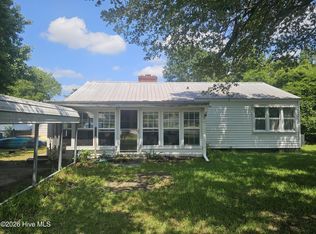 8248 Highway 70 St, Newport, NC 28570