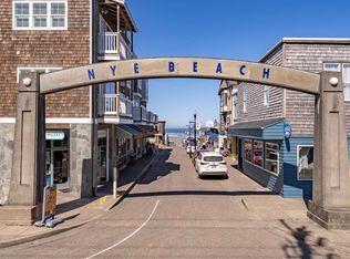 928 NW Spring St, Newport, OR 97365