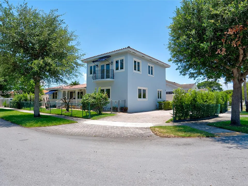 500 SW 51st Ct