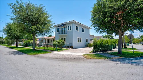 500 SW 51st Ct Photo 1