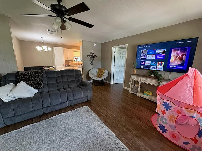 7471 FM 457 — Photo 4