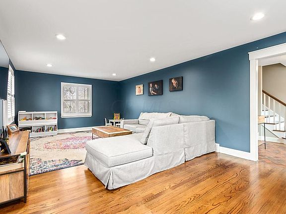5th image of 4425 Clearbrook Ct