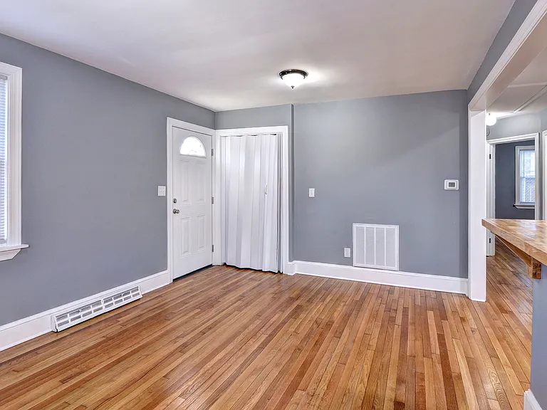 725 Jefferson Pl — Photo 18