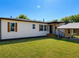1116 Hickory Ln, Midwest City, OK 73110