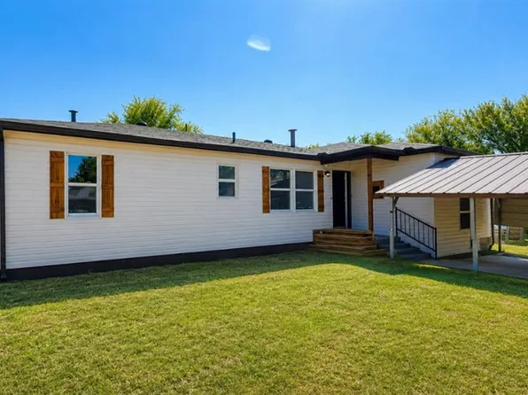1116 Hickory Ln, Midwest City, OK 73110