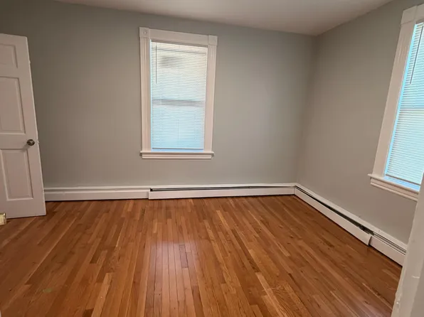 479 Putnam St, Bridgeport, CT