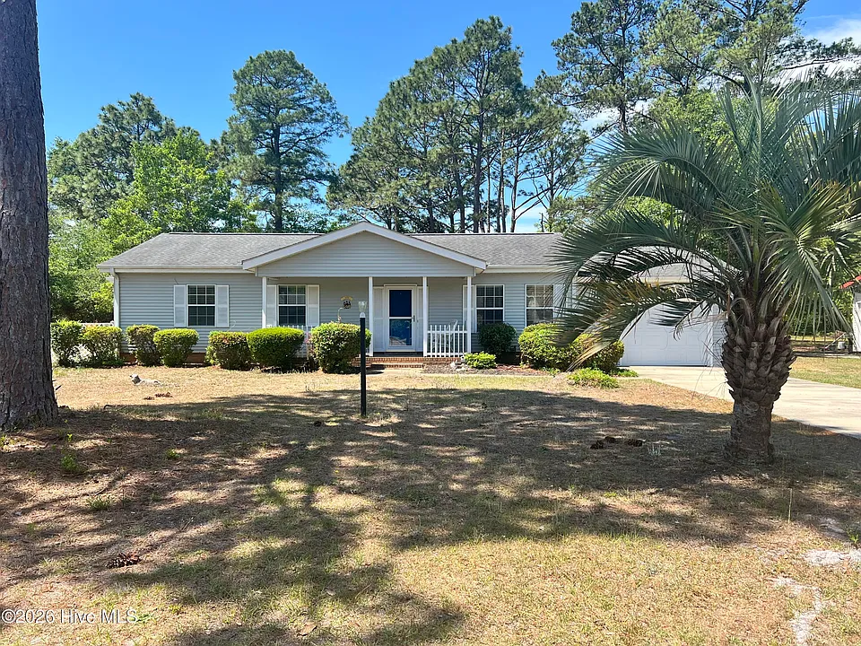 1093 Harbor Dr SW