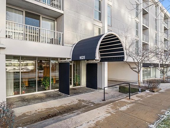 3rd image of 1625 Sheridan Rd Unit 312