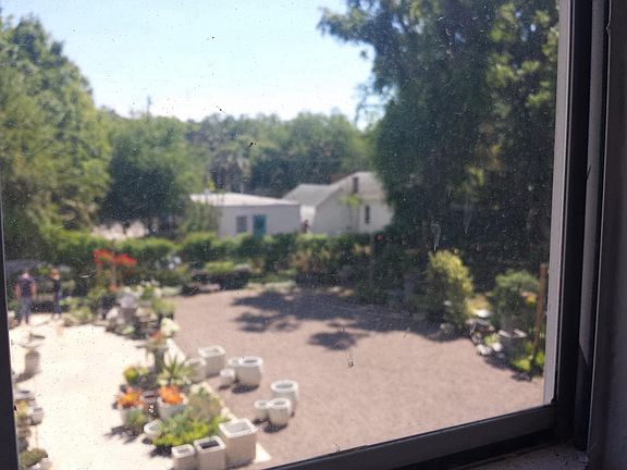 2nd image of 2906 W Gandy Blvd