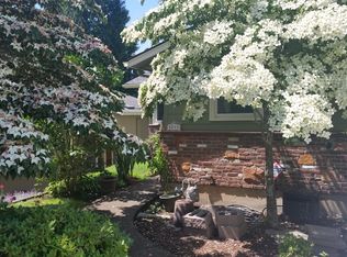 8243 SW 9th Ave, Portland, OR 97219