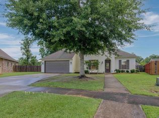 7398 Marshall Bond Dr, Zachary, LA 70791