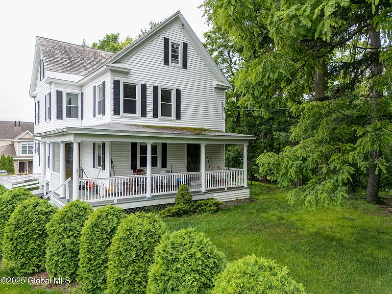 3rd image of 3712 Consaul Road