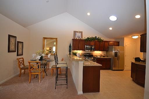 4th image of 16526 S Fox Run Cir #11B