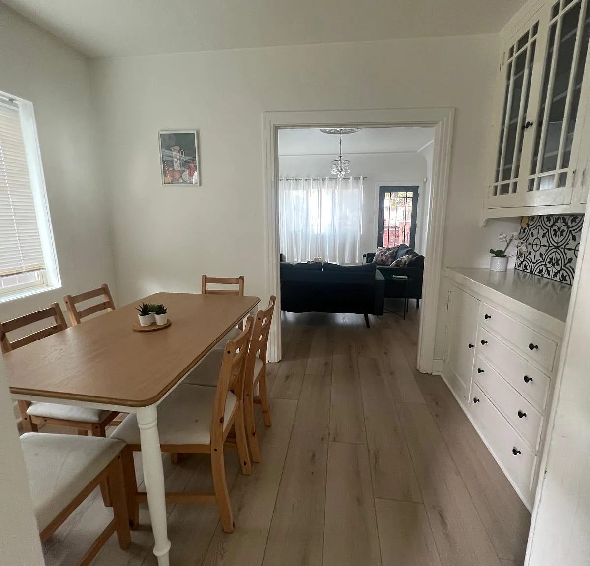 2 bed, 950 sqft, $3,750 — Photo 1