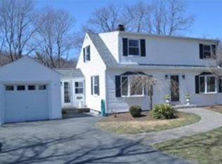 11 Virginia Rd, Andover, MA 01810