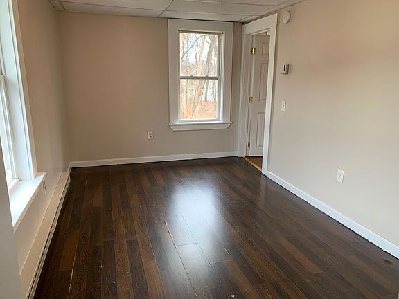 4th image of 87.5 East St #8