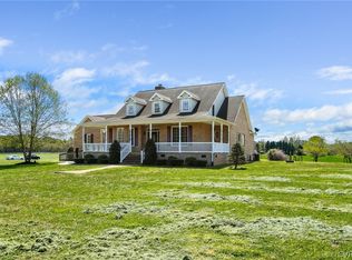 25105 Smith Grove Rd, Petersburg, VA 23803