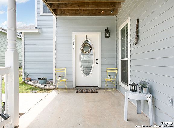 5th image of 133 Whitewing Way