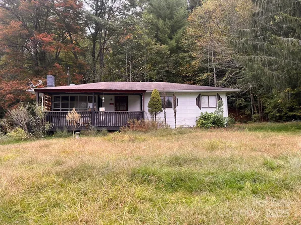 1371 Wing Rd, Bakersville, NC 28705