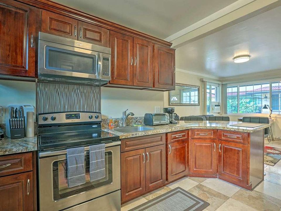1st image of 1965 Ala Wai Blvd APT 2