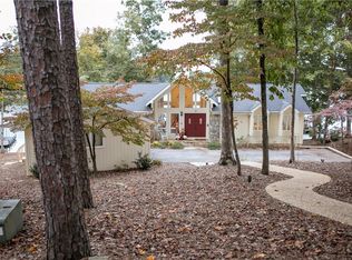 217 Apollo Dr, Seneca, SC 29672