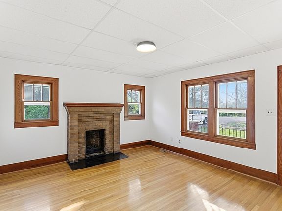 2nd image of 7817 Old Rutledge Pike