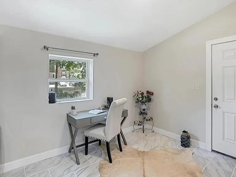 6304 Cabanne Ave — Photo 4
