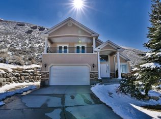 84 E Manilla Dr, Draper, UT 84020