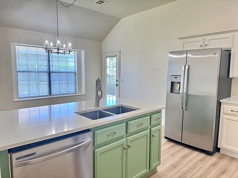 17609 Gold Dr — Photo 7