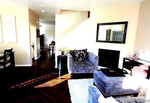 4th image of 389 W Mountain Holly Ave