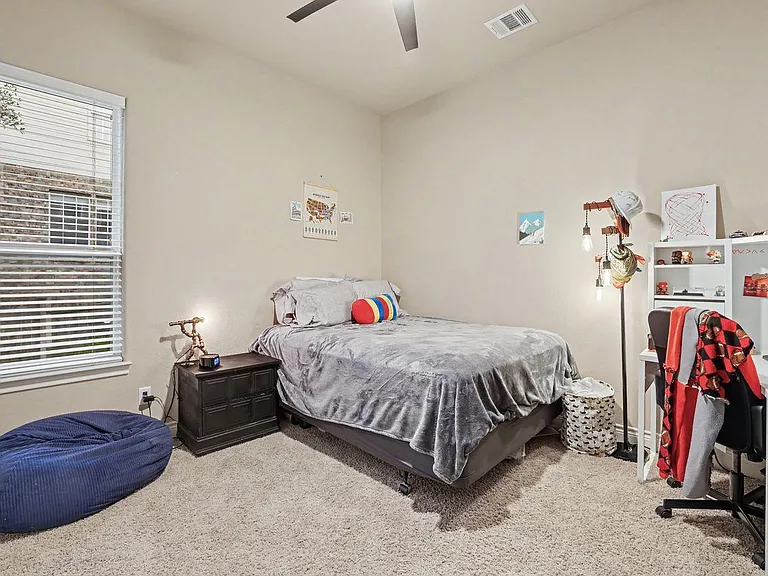 1919 Mulligan Dr — Photo 18
