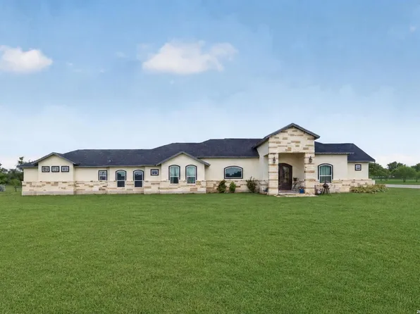 14315 QUESENBERRY RD, Von Ormy, TX 78073