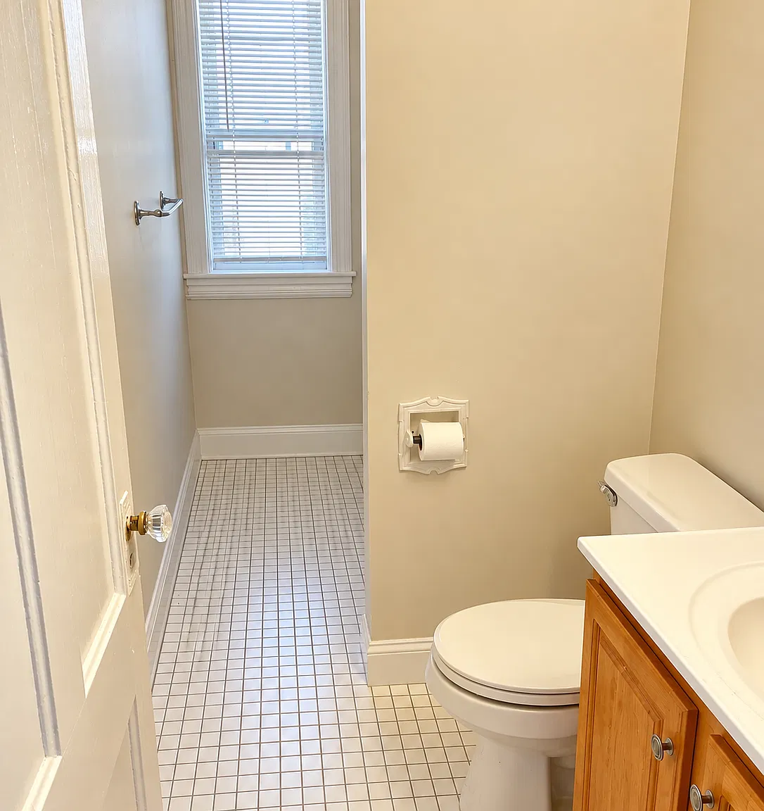 2 bed, 700 sqft, $1,600 — Photo 4