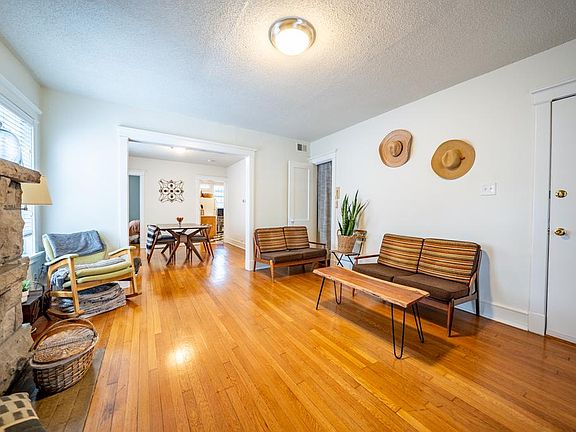 4th image of 4154 McGee St #1
