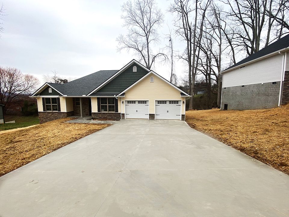 1st image of 27 Prado Dr