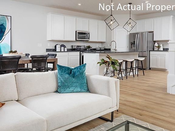 3rd image of 362 Rye St Lot 58