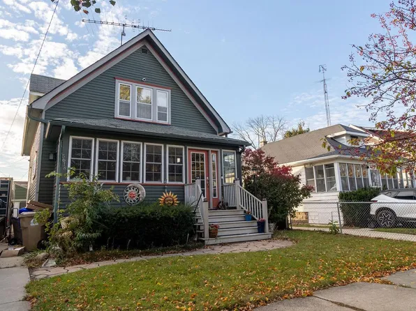 5618 31st AVENUE, Kenosha, WI 53144