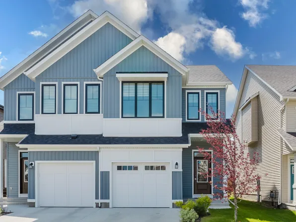 3883 Chrustawka Pl SW, Edmonton, AB T6W 4M8